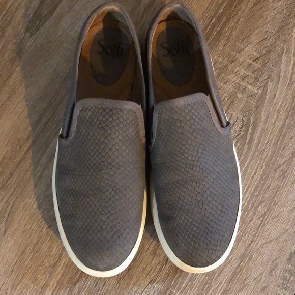 sofft slip on sneakers